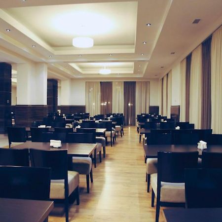 Tskaltubo Plaza Hotel Экстерьер фото