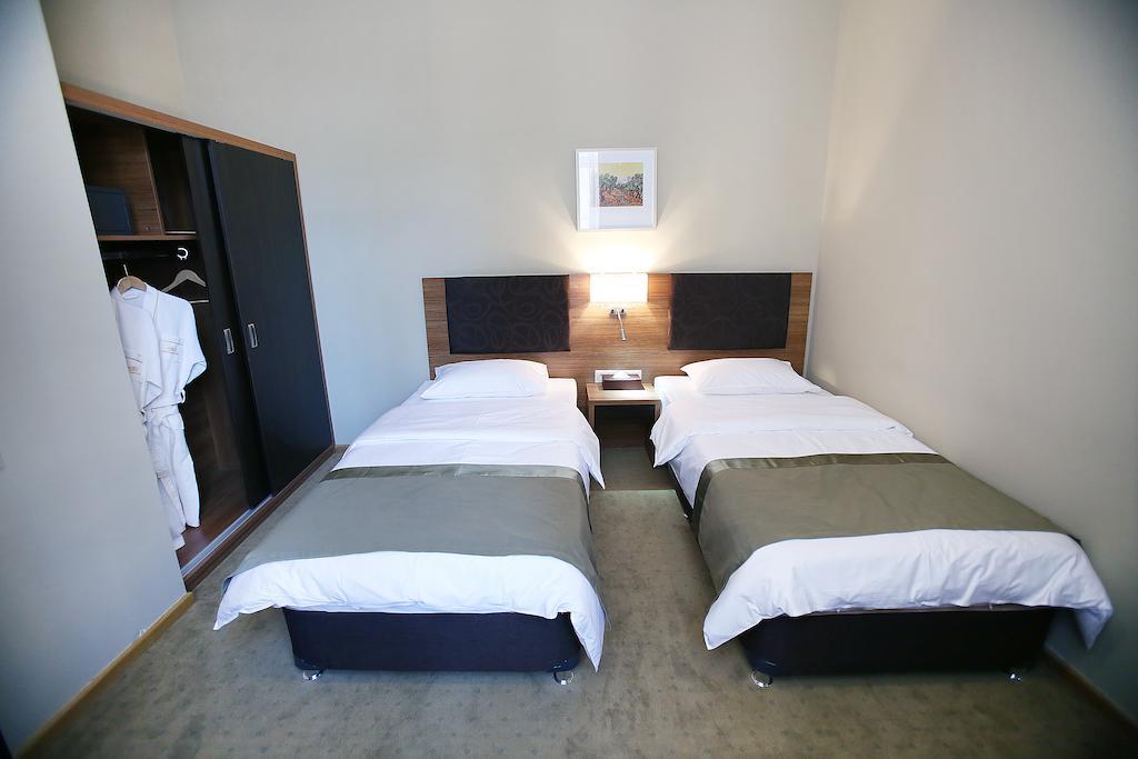 Tskaltubo Plaza Hotel Номер фото