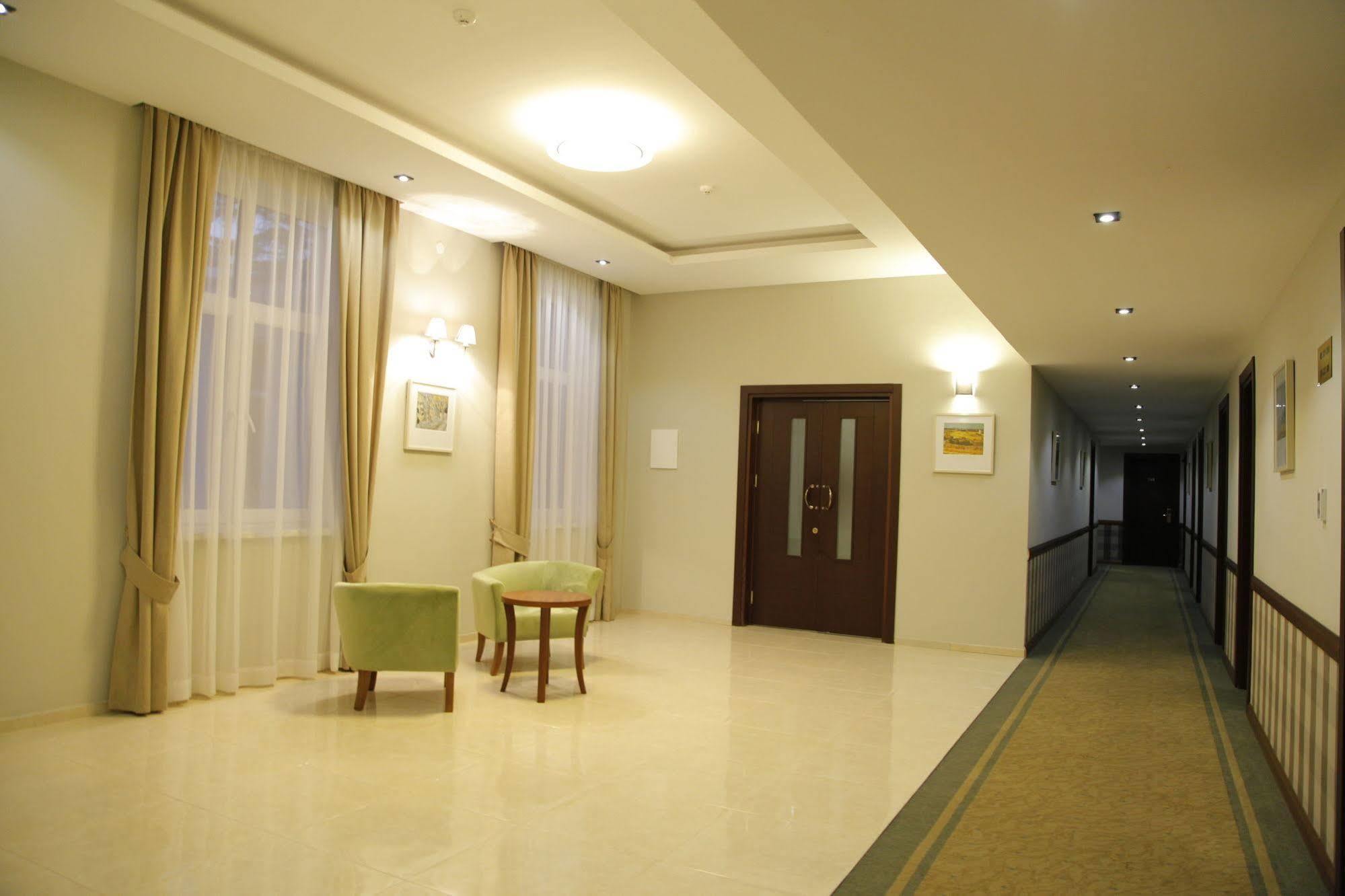 Tskaltubo Plaza Hotel Экстерьер фото