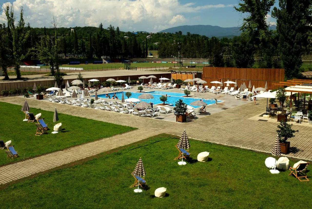 Tskaltubo Plaza Hotel Экстерьер фото